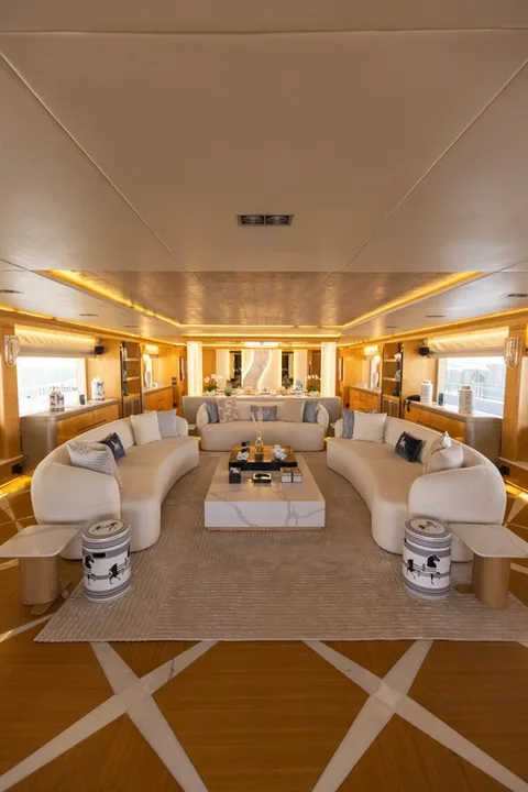 Majesty 155