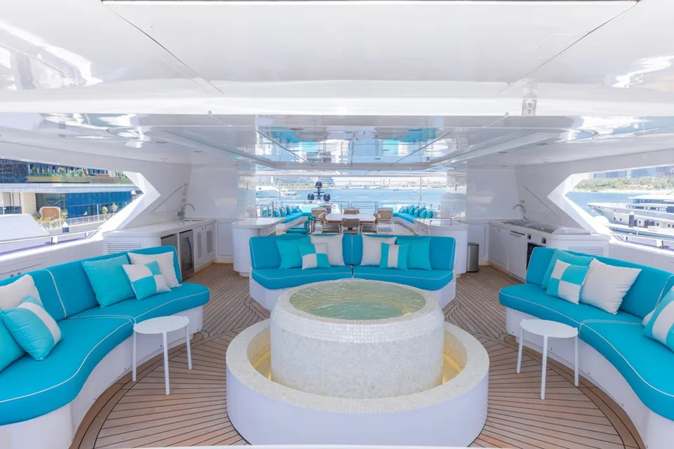 Majesty 155