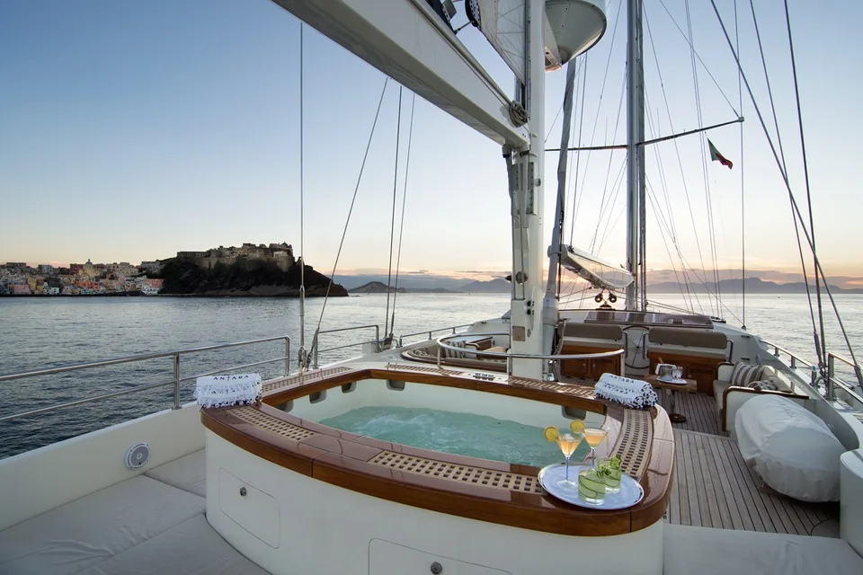 Perini Navi