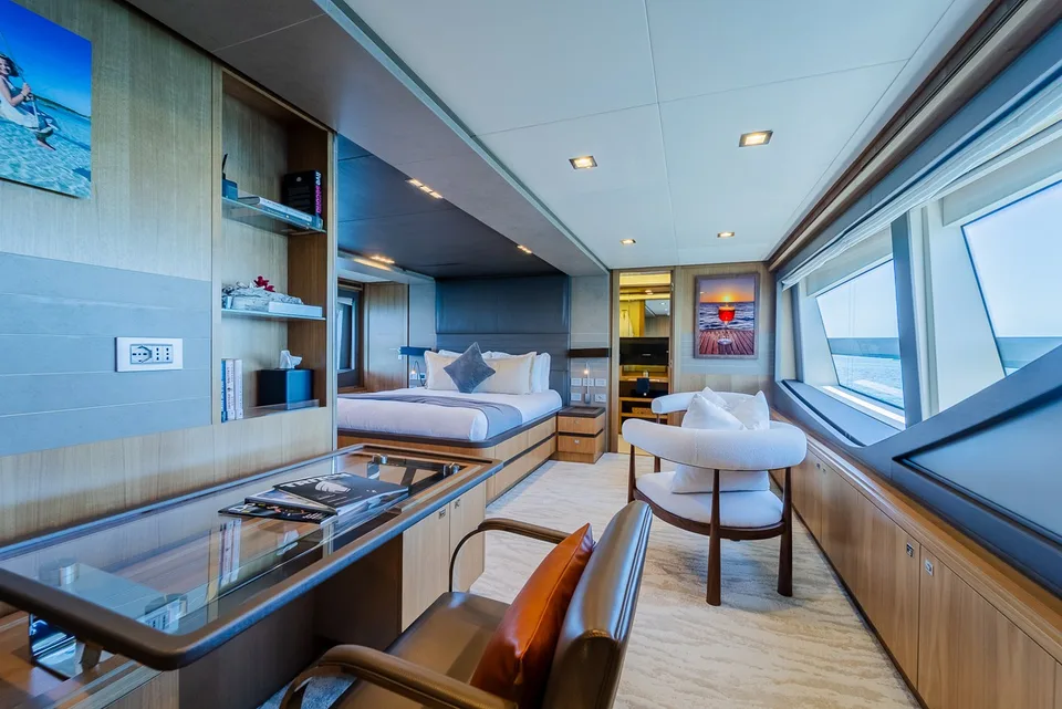 Ferretti Custom Line