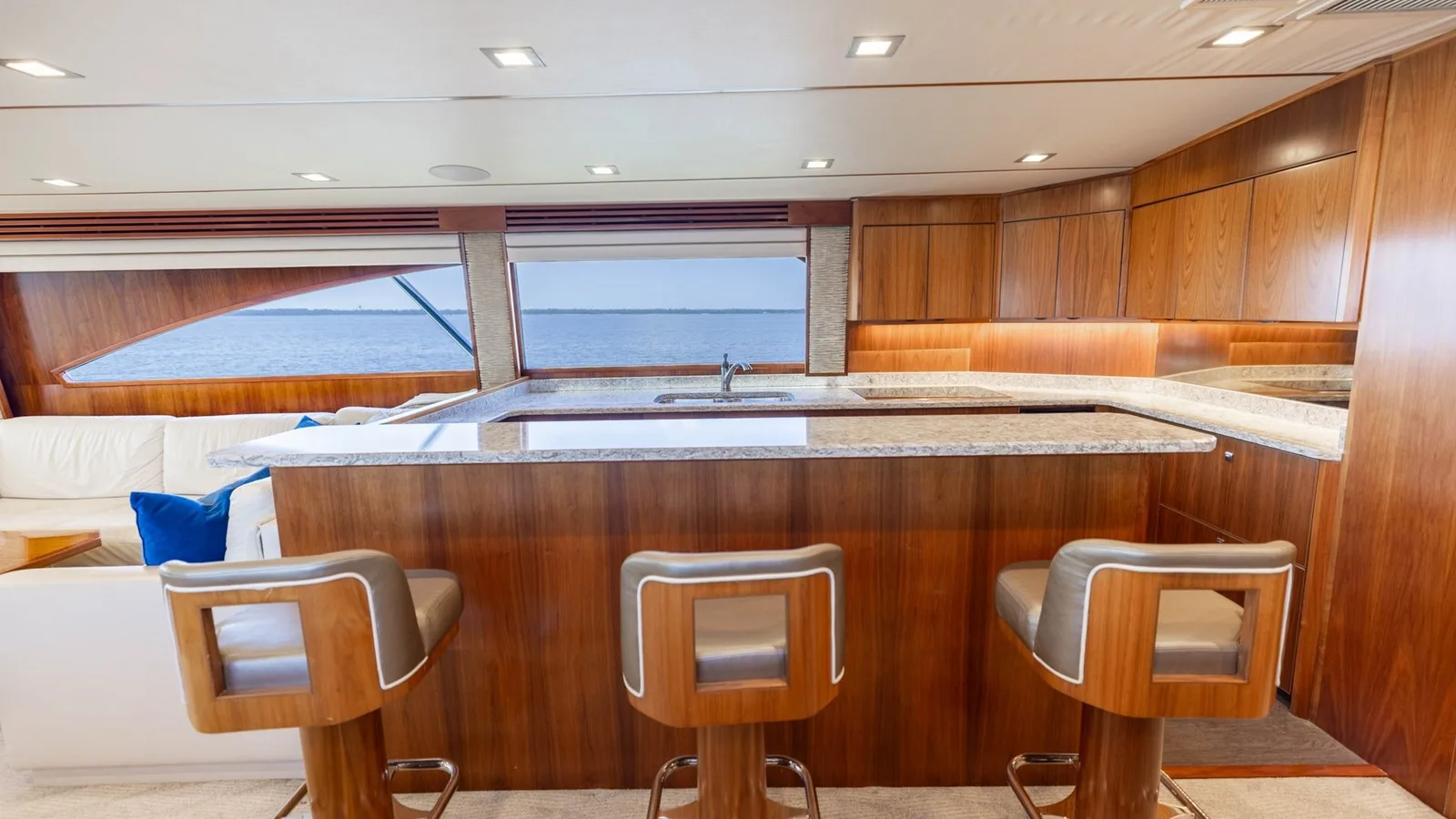 Viking 80 Convertible