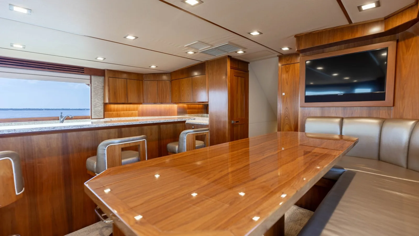 Viking 80 Convertible