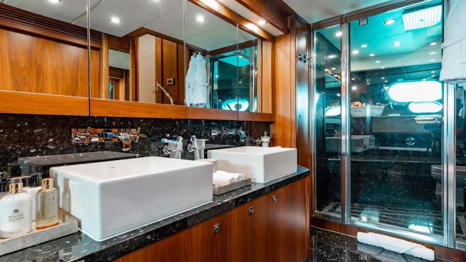 Sunseeker 37 Metre Yacht
