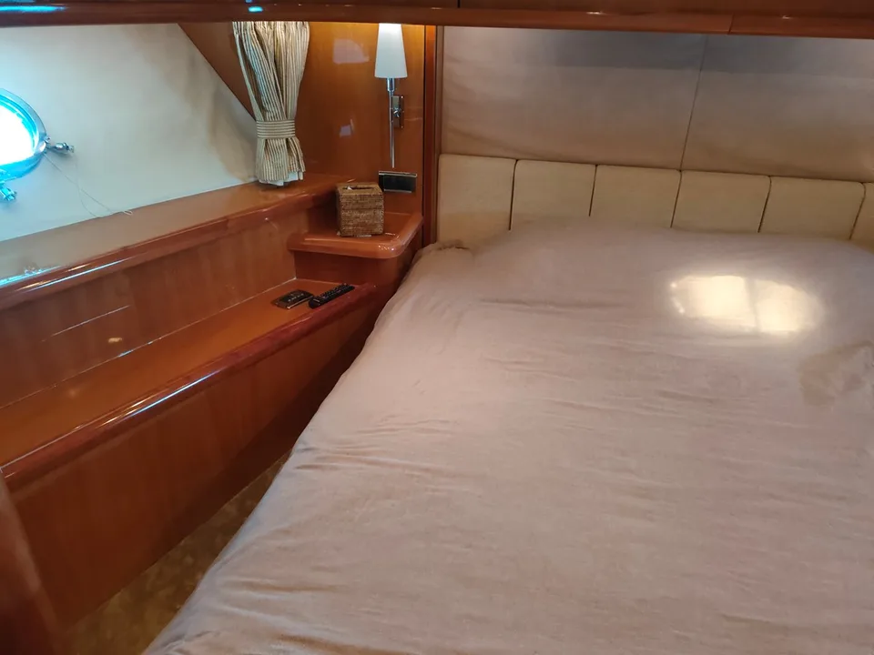 Sunseeker Sunseeker 82 Yacht