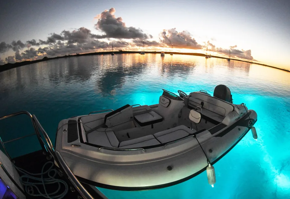 Hatteras Flybridge Motor Yacht