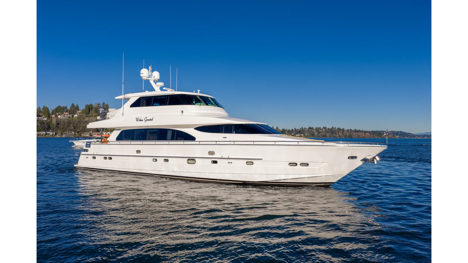 Horizon 82 SkyLounge