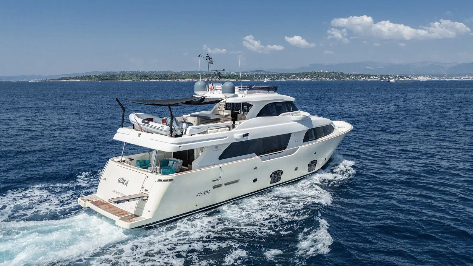 Ferretti Custom Line NAVETTA 26 CRESCENDO