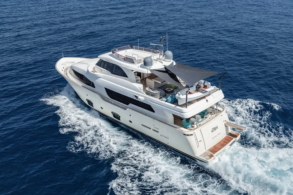 Ferretti Custom Line NAVETTA 26 CRESCENDO