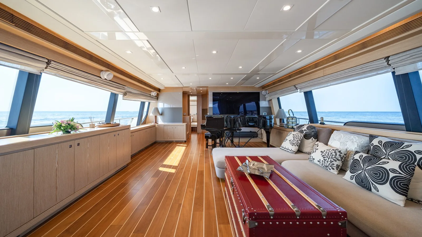 Ferretti Custom Line NAVETTA 26 CRESCENDO
