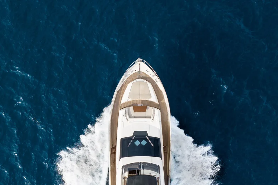Sanlorenzo Cayman Yachts F920
