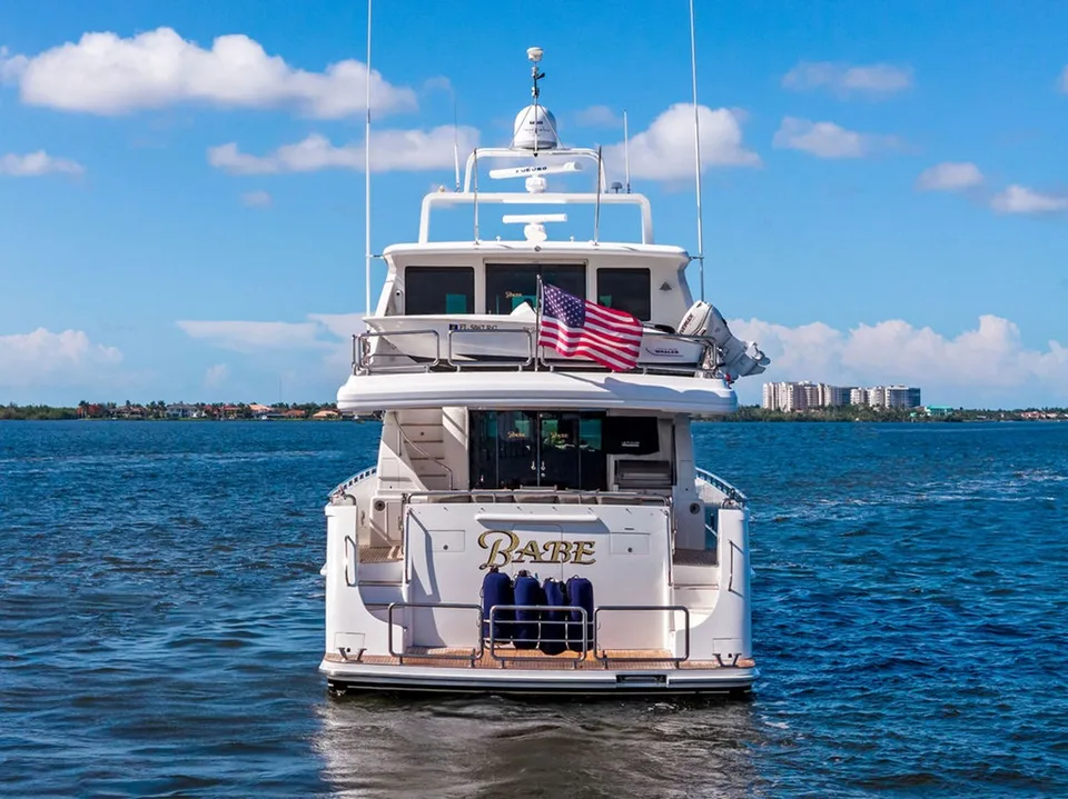 Horizon 82 Skylounge