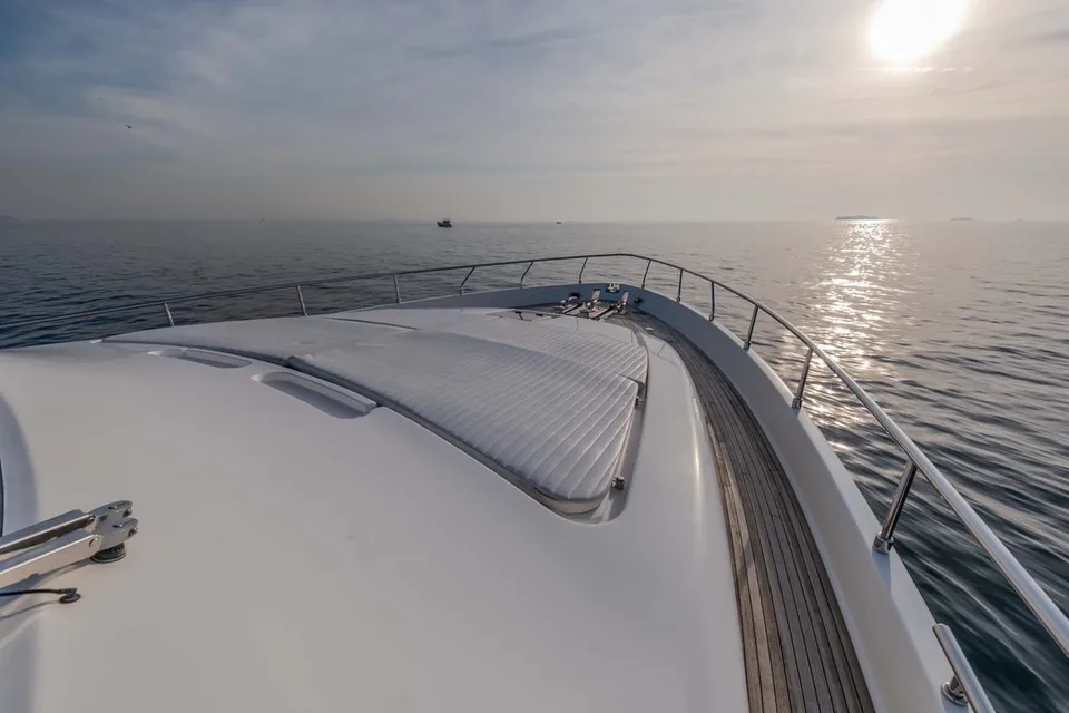Ferretti Yachts 780