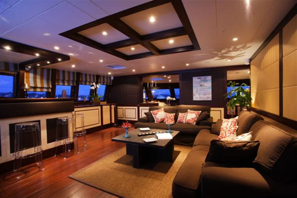 Blubay Argo Boats 102