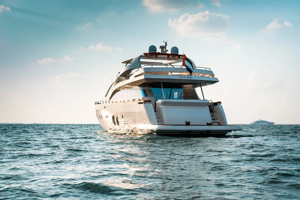 Aicon Flybridge