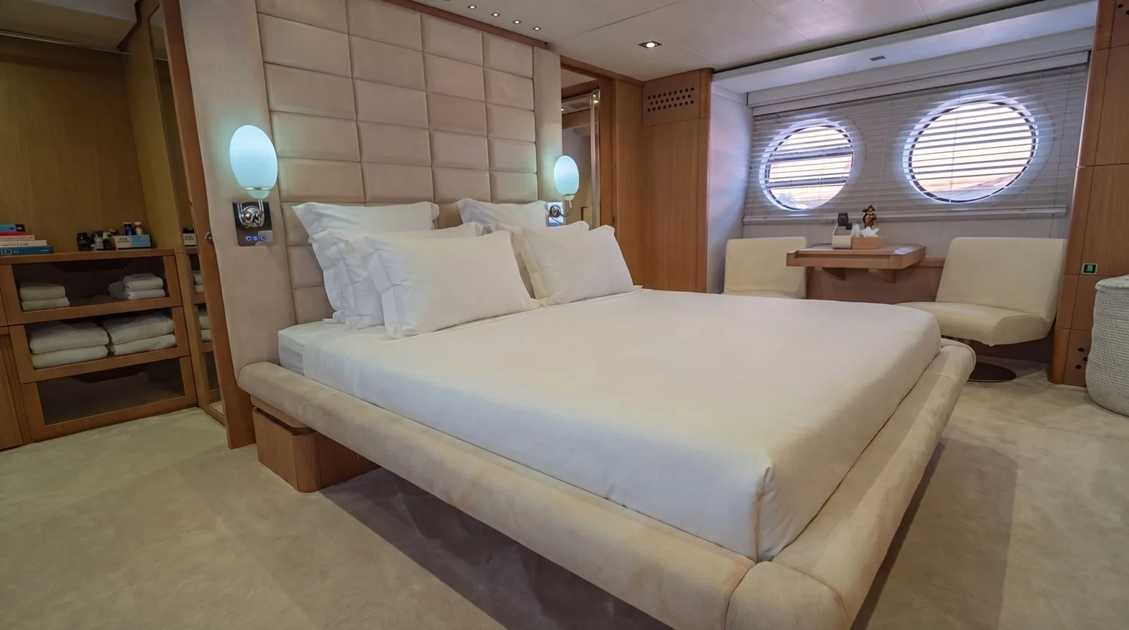 Aicon Flybridge