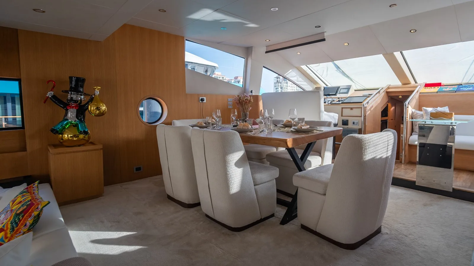 Aicon Flybridge