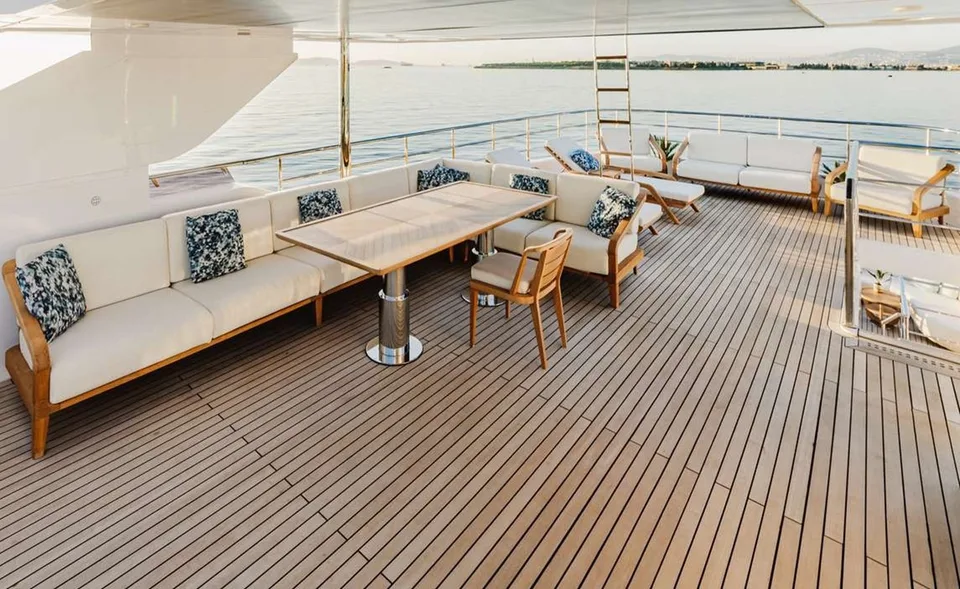 Majesty 120