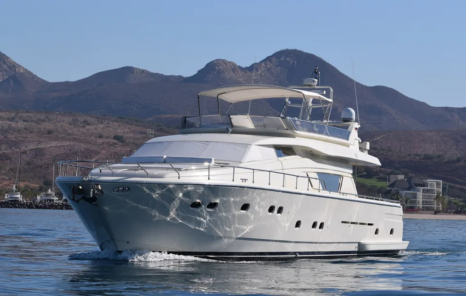Ferretti Yachts 80