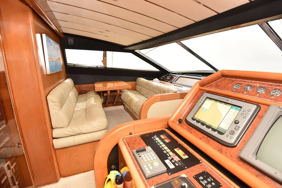 Ferretti Yachts 80