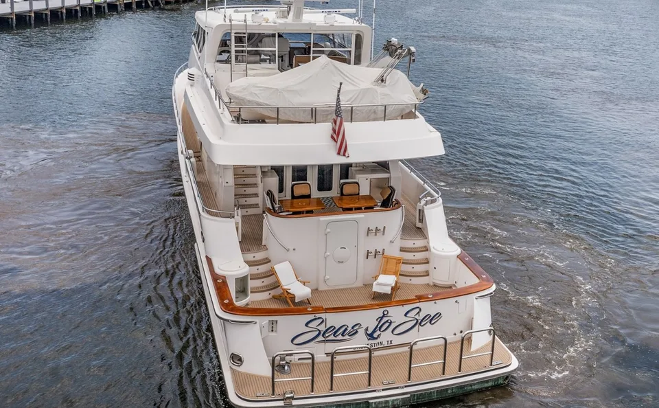 Paragon Motor Cockpit Motor Yacht
