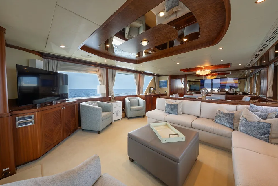 Ocean Alexander 90 Skylounge