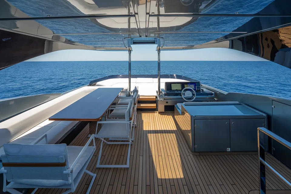 Riva Diva 82'