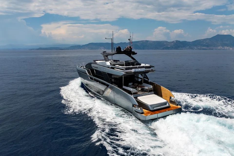 Riva Diva 82'