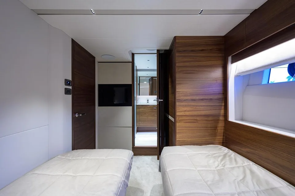 Princess Y85 Motor Yacht
