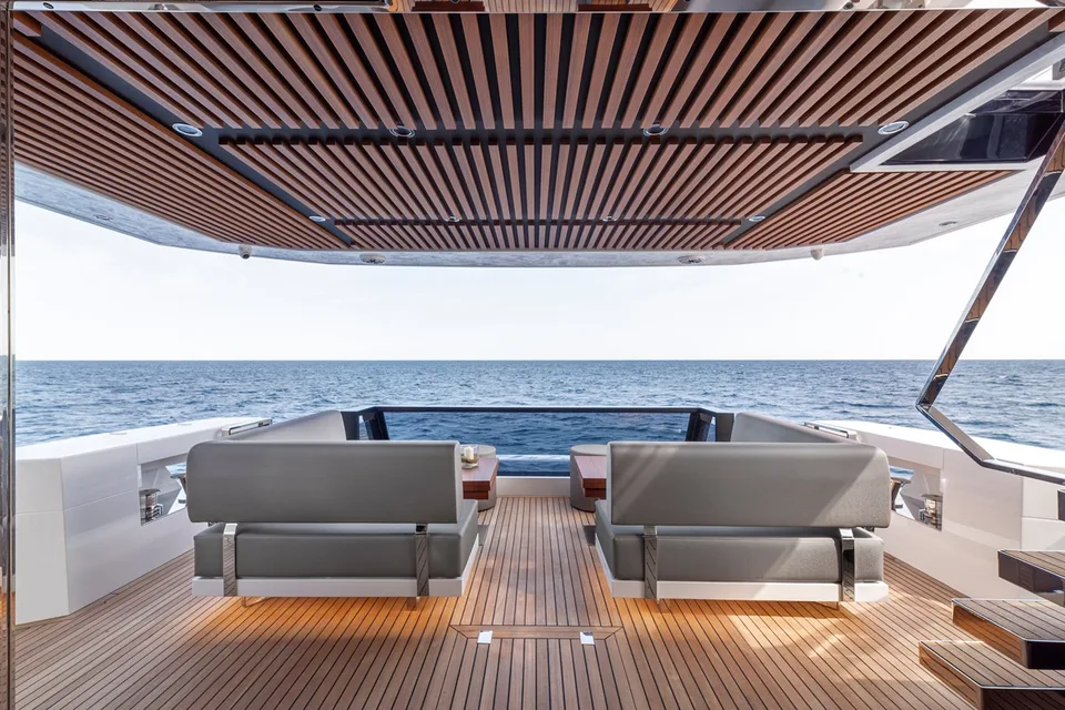 Astondoa AS8 Flybridge