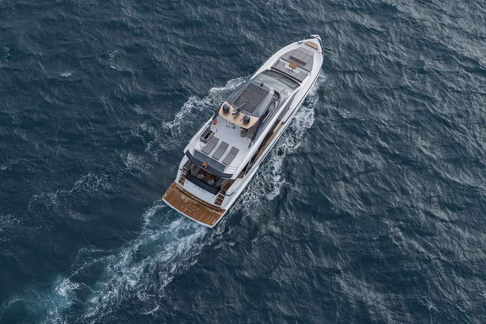 Astondoa AS8 Flybridge