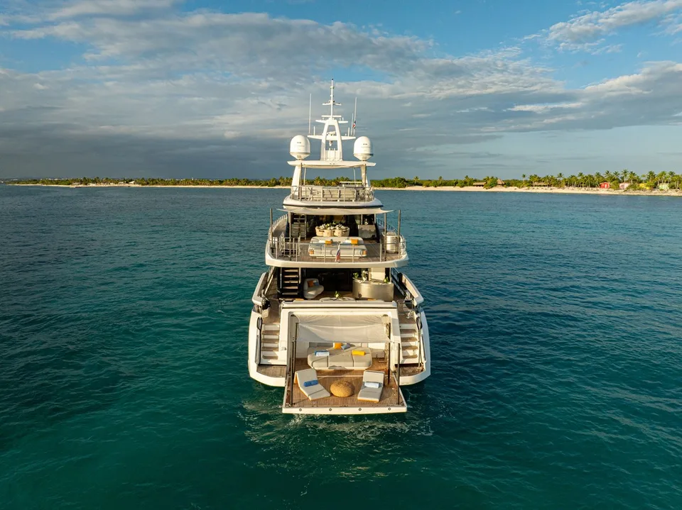 Azimut Grande 36M