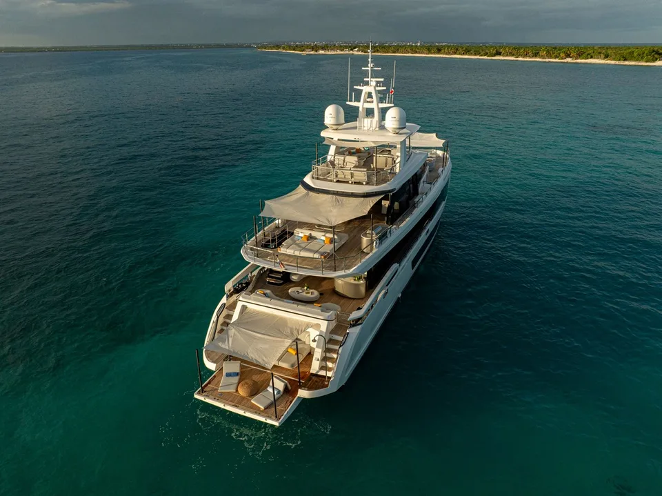 Azimut Grande 36M