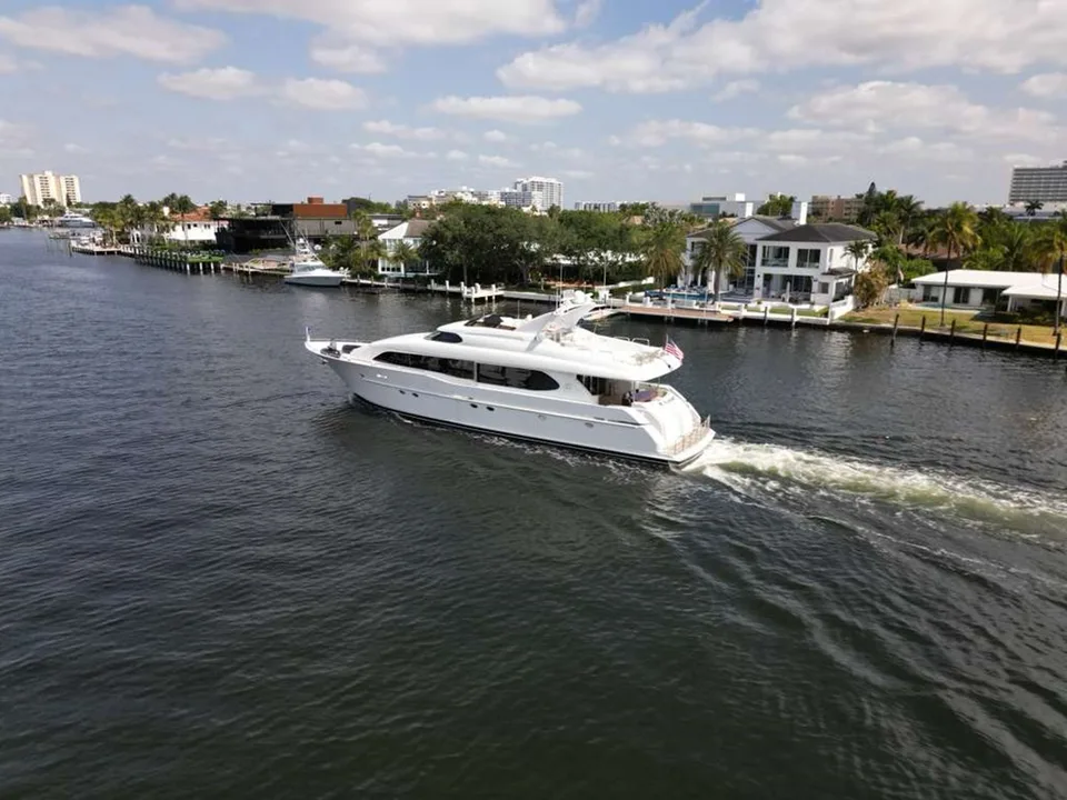 Lazzara 94ft