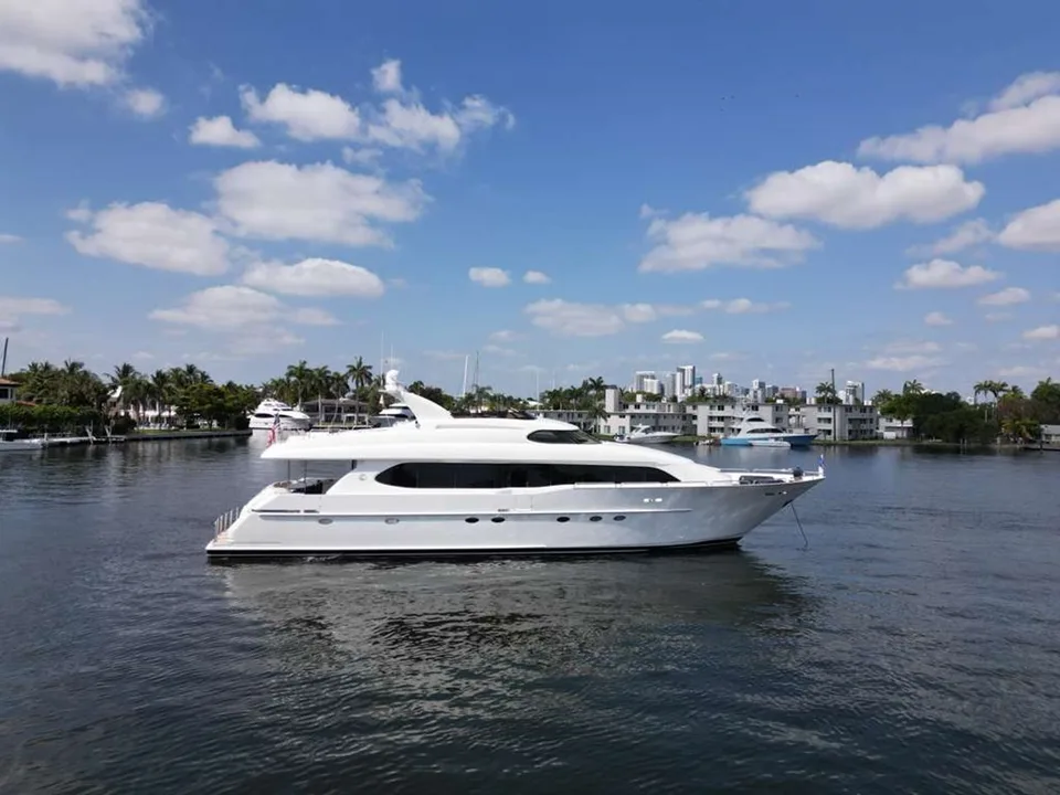 Lazzara 94ft