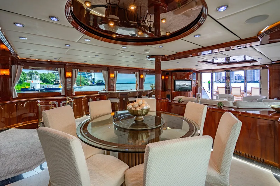 Destiny Flybridge Motoryacht