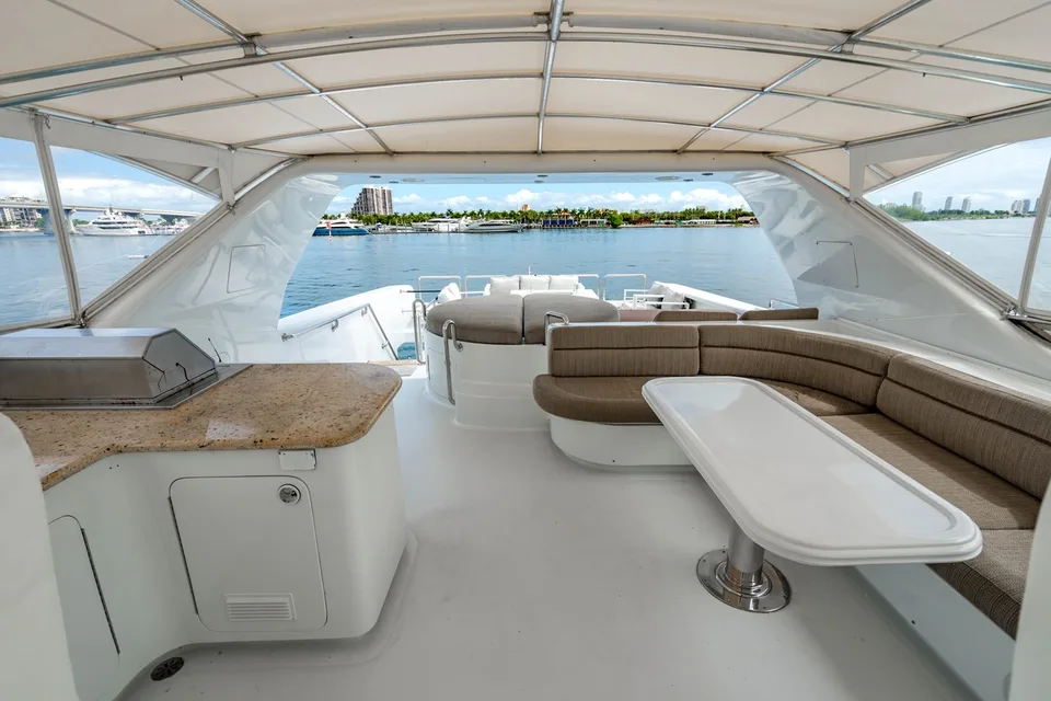 Destiny Flybridge Motoryacht