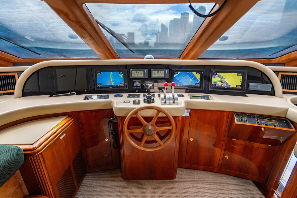 Destiny Flybridge Motoryacht