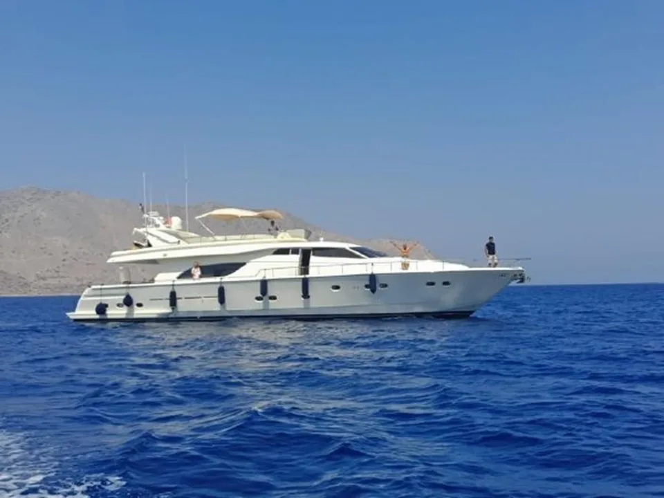 Ferretti Yachts 80