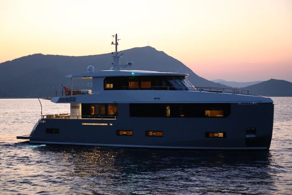 Aegean AEGEAN EXPLORER 26 M