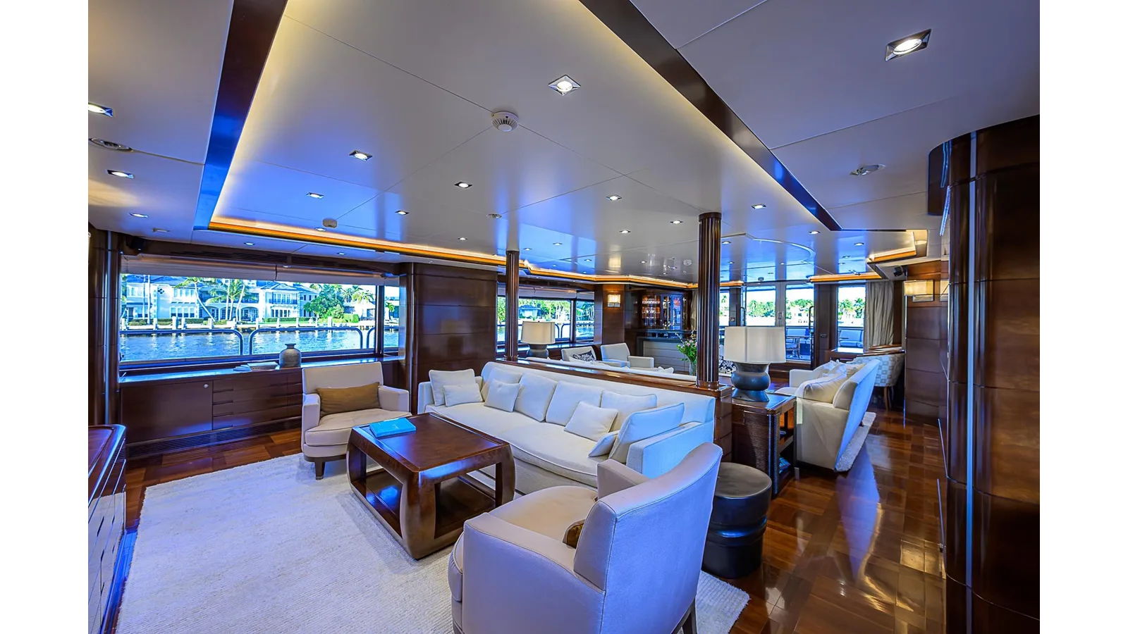 Benetti Vision 145