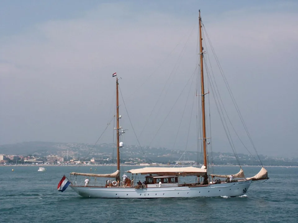 Feadship Cruising Sailingyacht