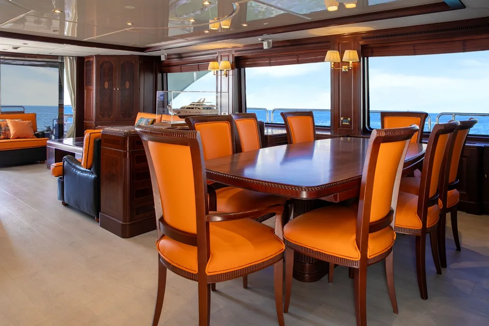 Benetti Tradition 100