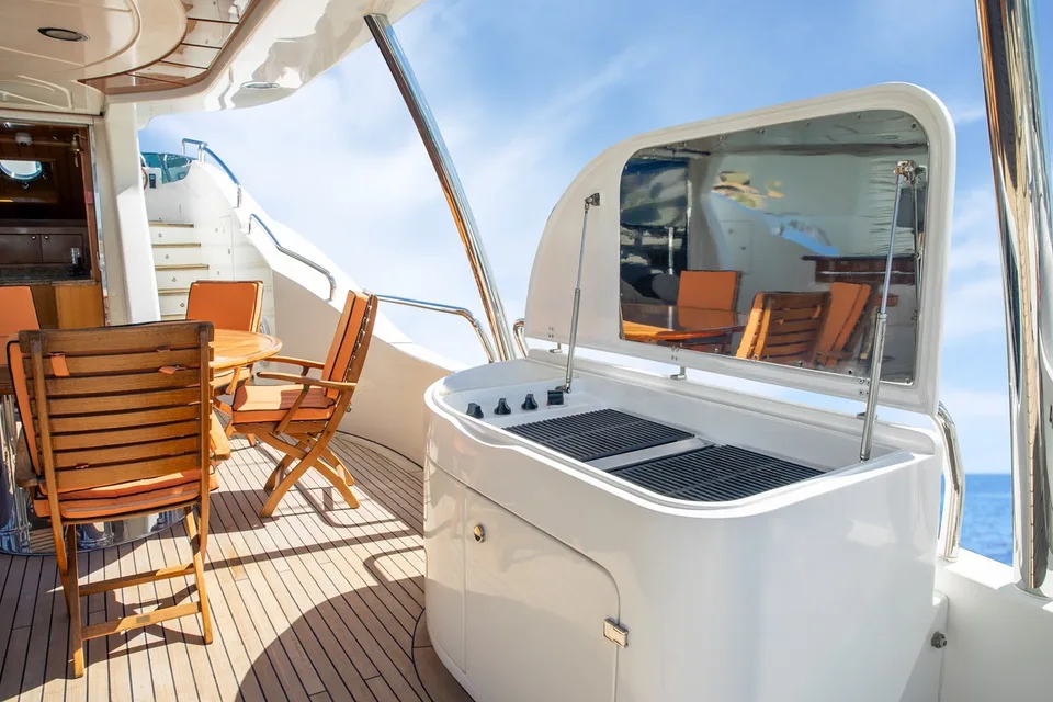 Benetti Tradition 100