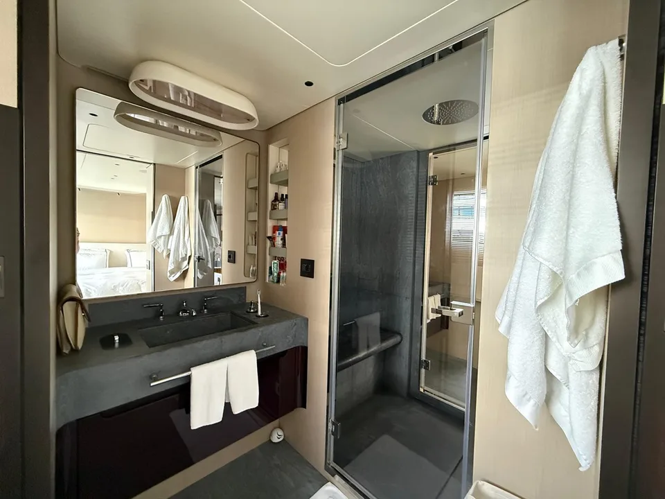 Azimut TRIDECK 38 M
