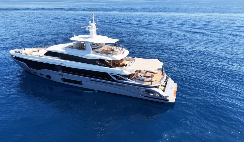 Azimut TRIDECK 38 M