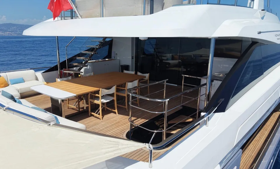 Azimut TRIDECK 38 M