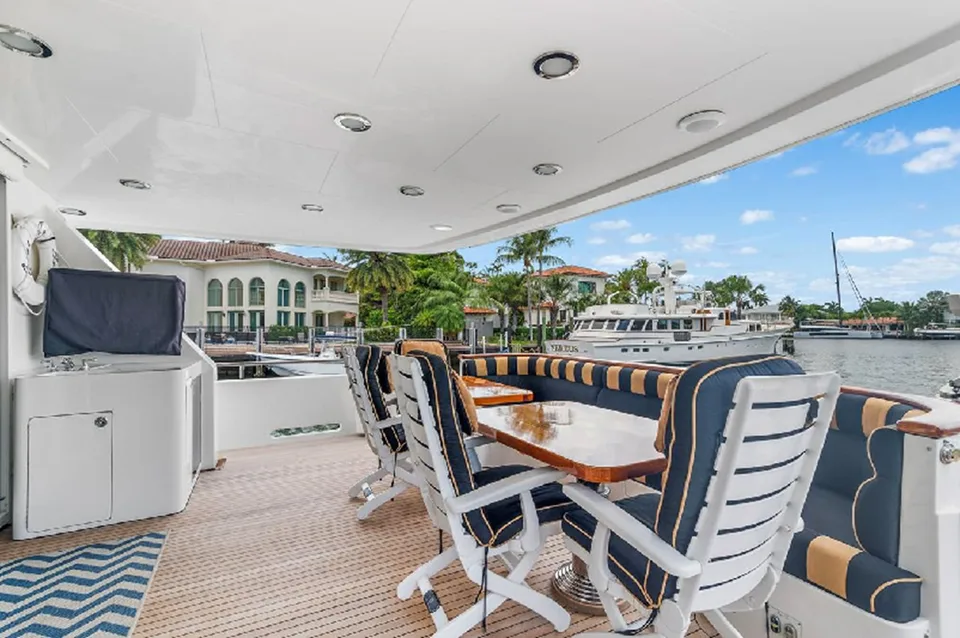 Paragon Motor Cockpit Motor Yacht