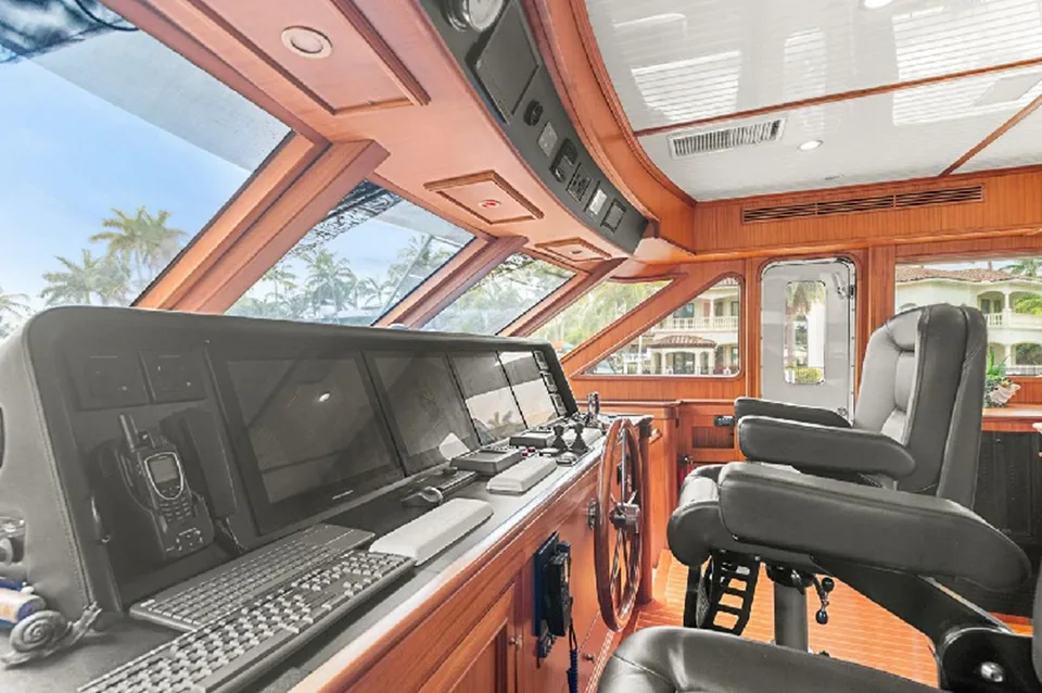 Paragon Motor Cockpit Motor Yacht