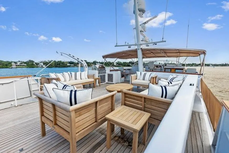 Burger Boat Company 310C