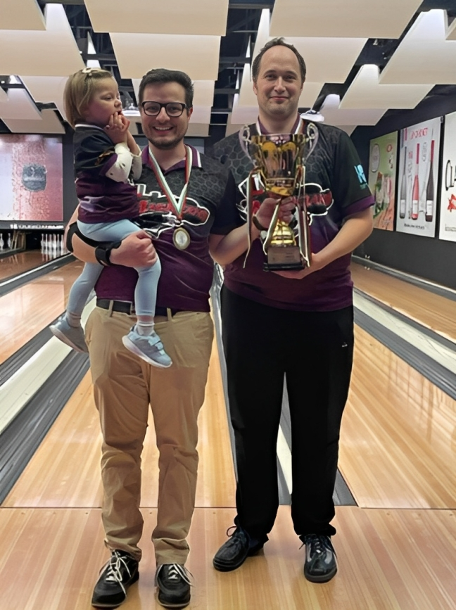Doubles bowling champions: Hristo Georgiev and Radosvet Nikolov